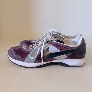 Nike Golf Women's 8.5 Hyperfuse shoes purple gray
